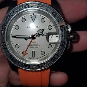Seiko Smartwatch Silver and Orange with Sporty Design